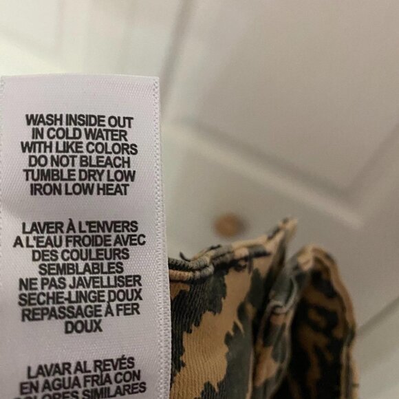 Good American Women's NWT Good Waist Crop High Rise Tiger Stripe Jeans Size 4/27 - Picture 5 of 8